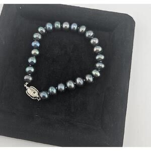 7.5in Black Pearl Bracelet